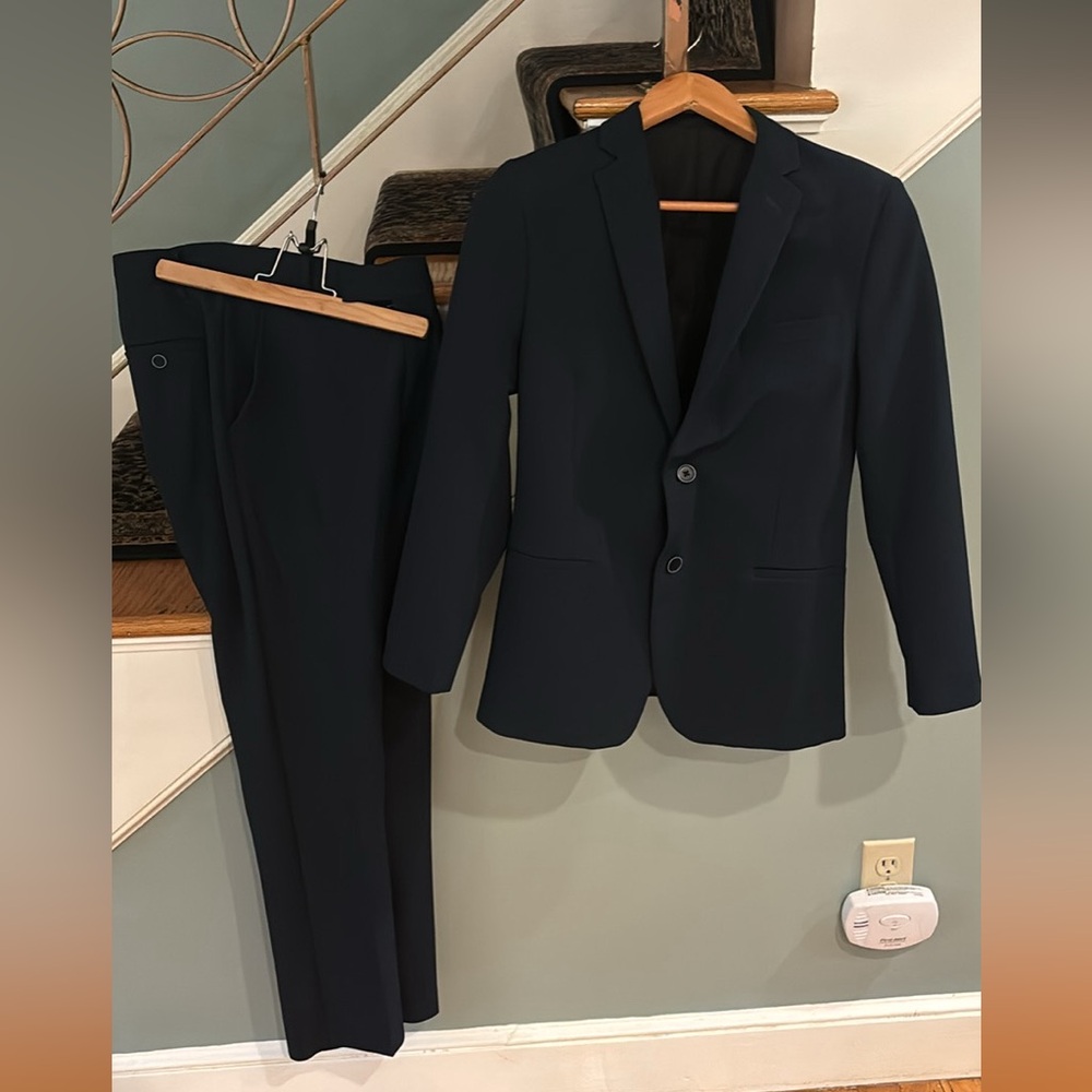 Calvin Klein Boys Navy Slim Fit Suit size 16